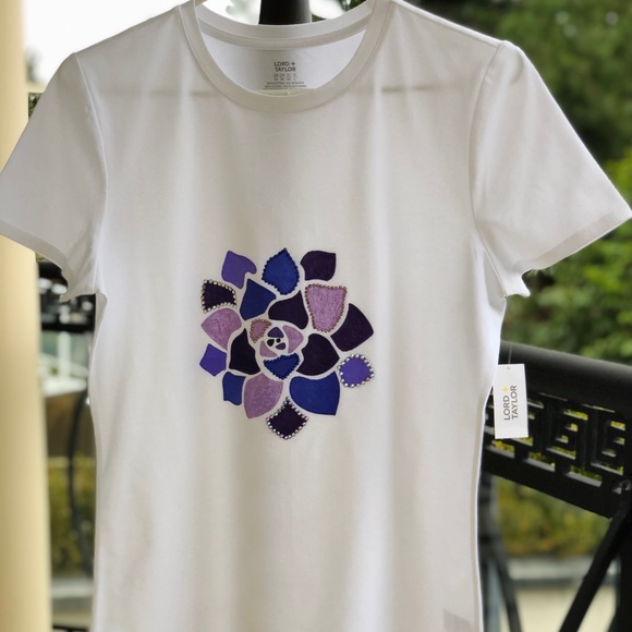 Hand Painted & designed T-shirt - Picture 3 of 4